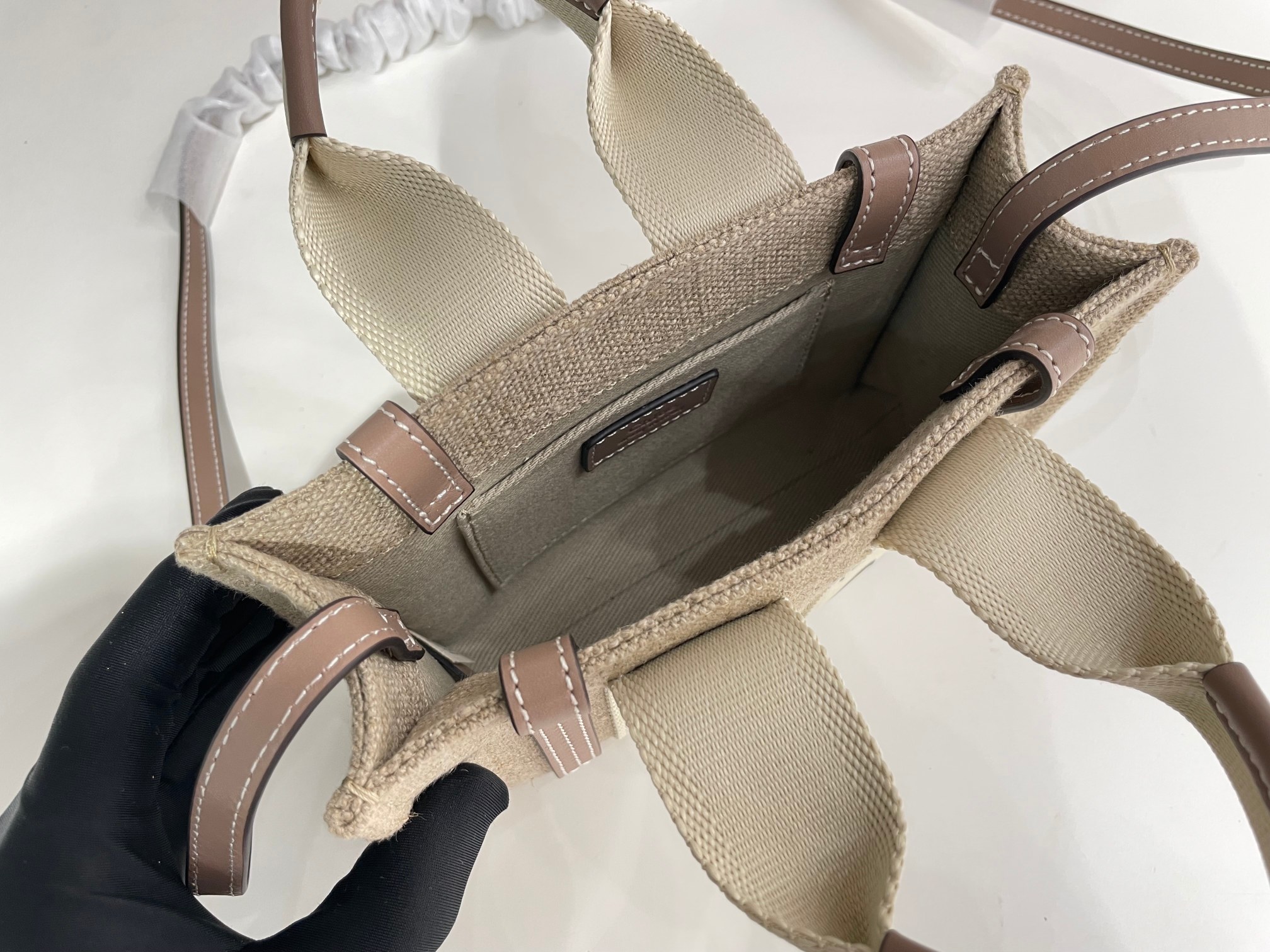 Chloe Mini Woody Tote Bag In Linen